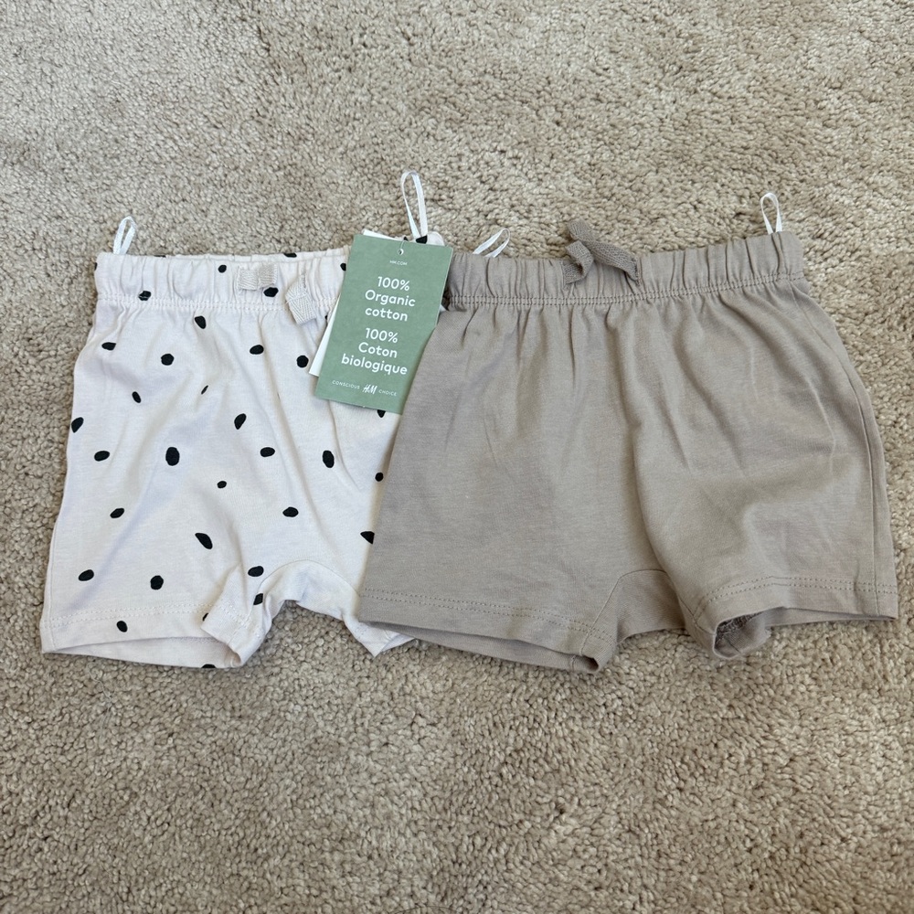 215 H&M Baby Shorts 3M Polka Dot Neutral